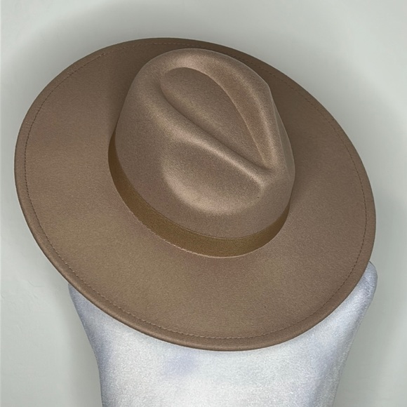 NWOT Felt Panama Hat in Sand - Picture 2 of 5